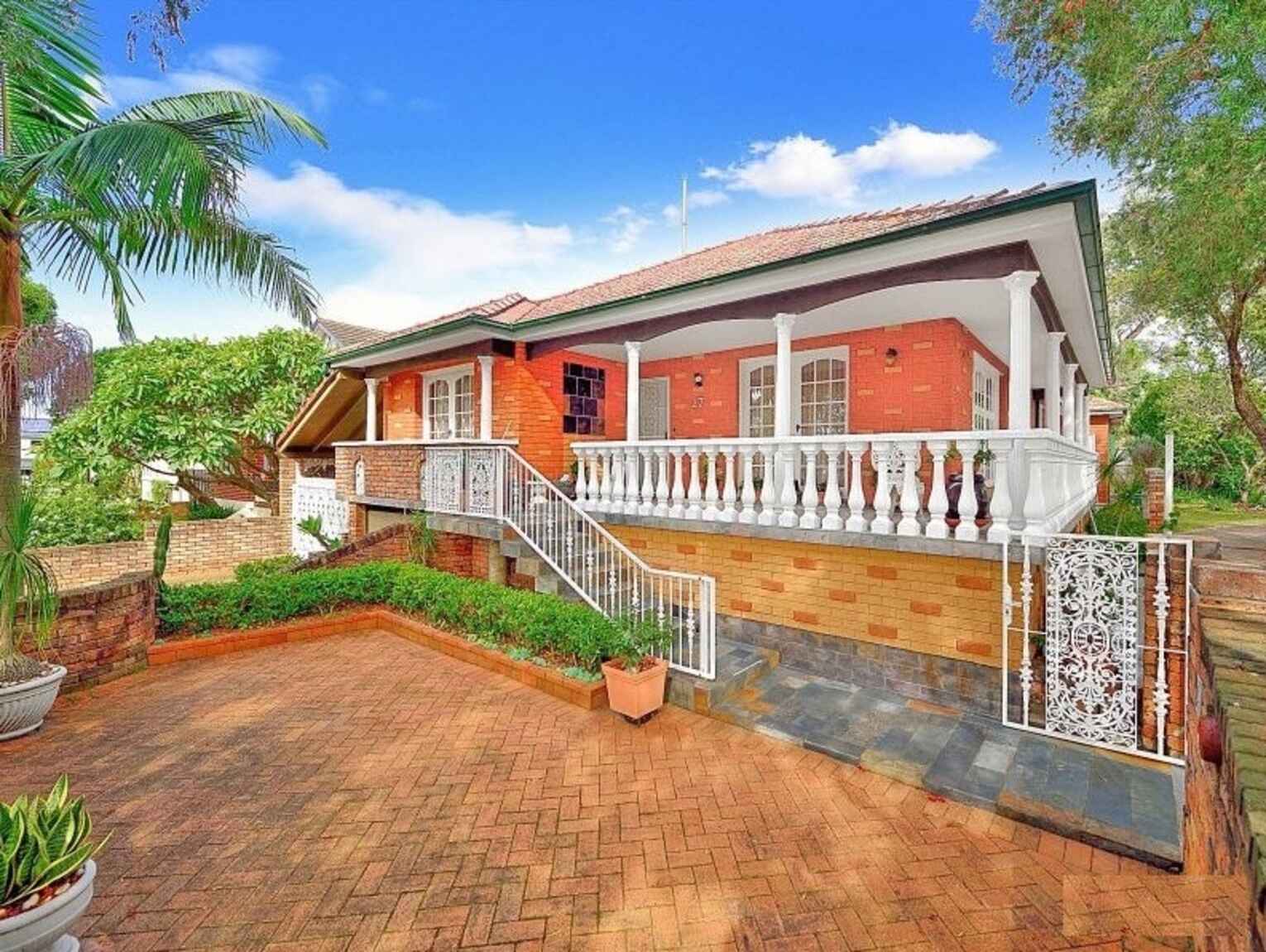 27 Luke Avenue Burwood