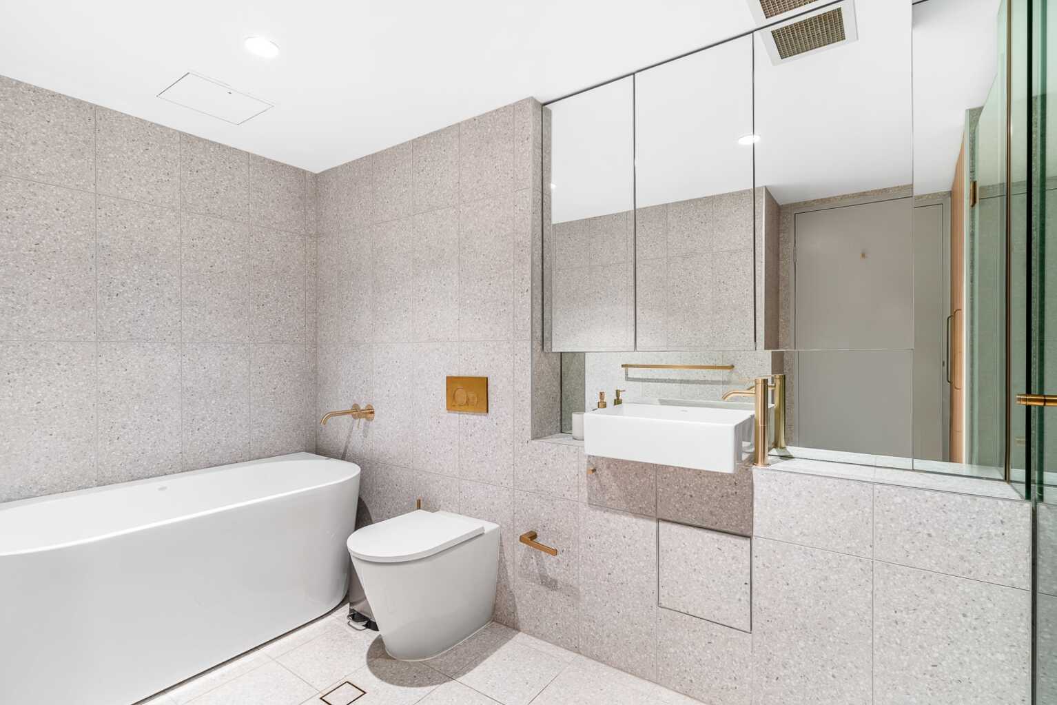 4/48-64 Wentworth Park Road Glebe