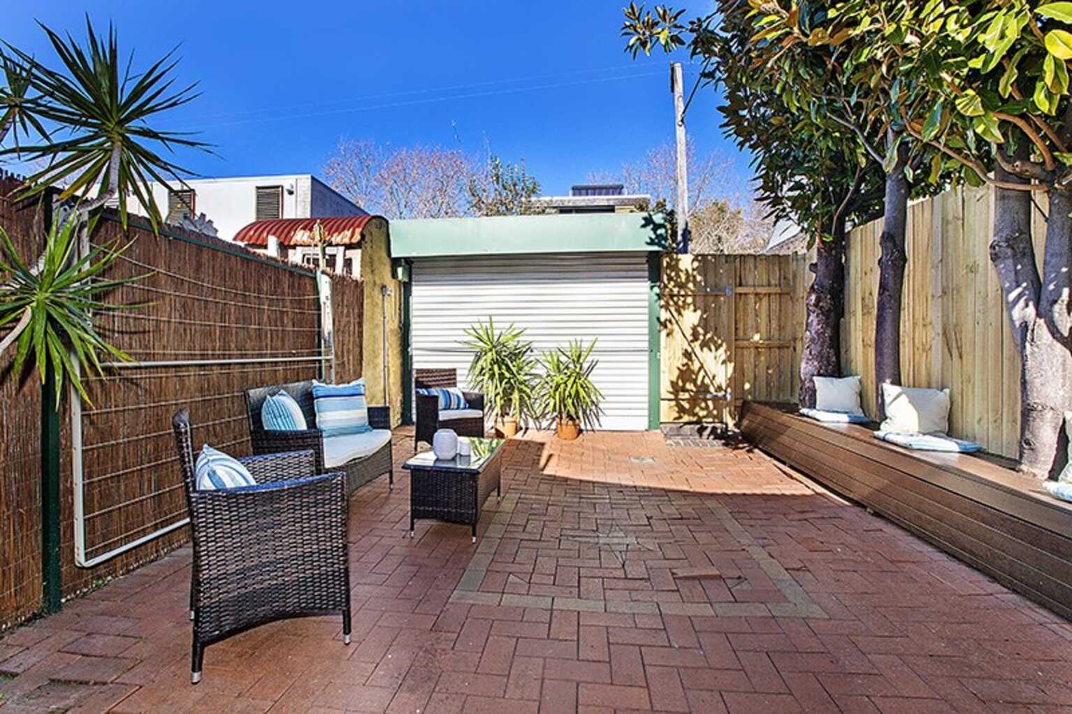 64 Anderson Street Alexandria