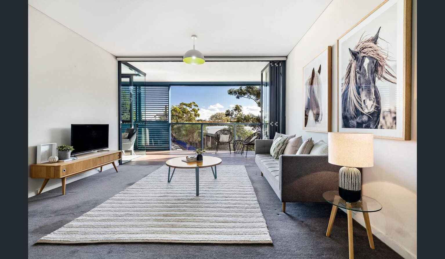 301/5 Sterling Circuit Camperdown