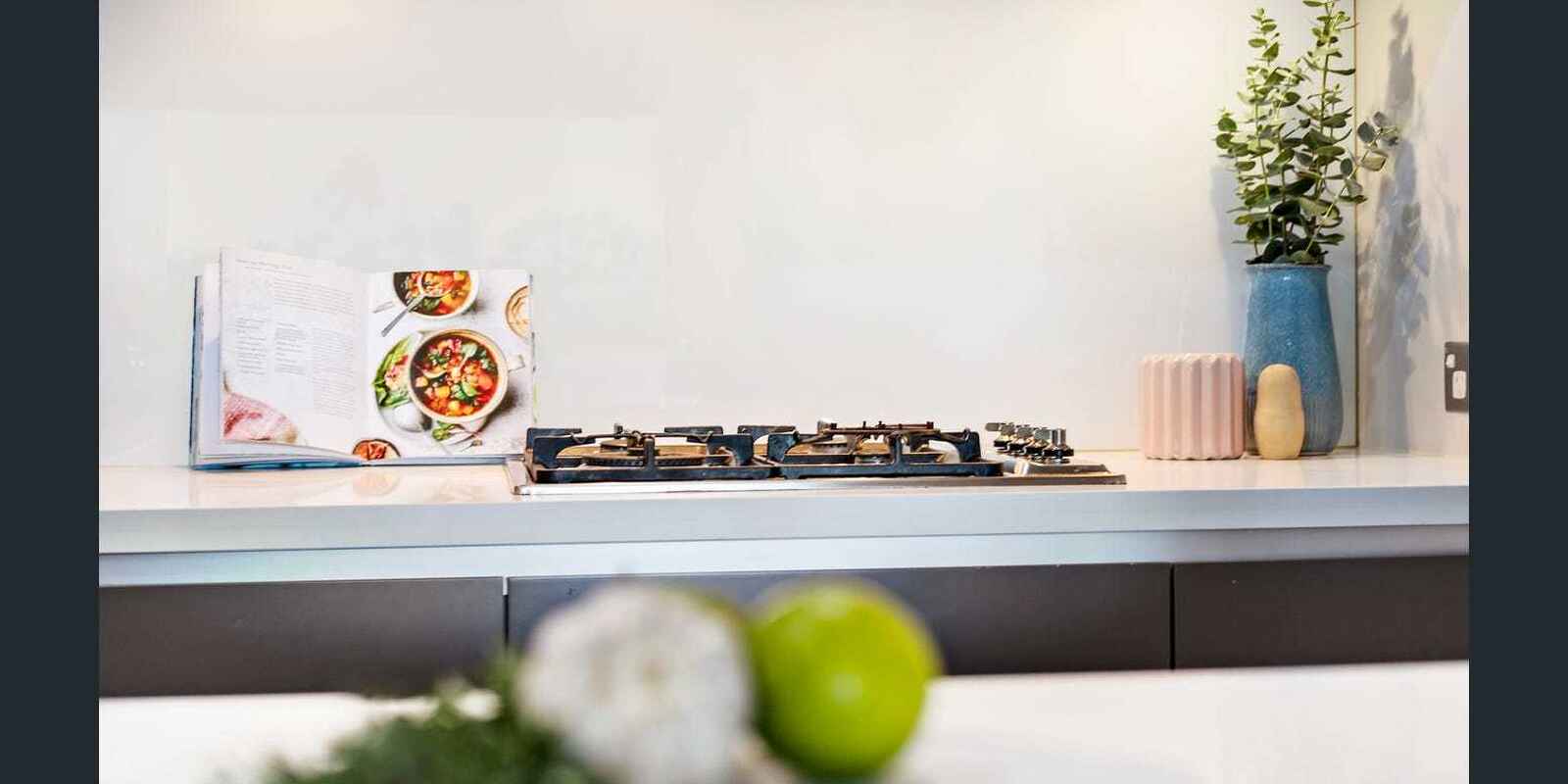 301/5 Sterling Circuit Camperdown