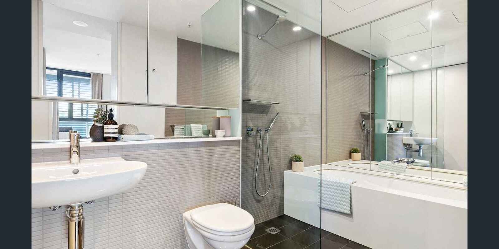 301/5 Sterling Circuit Camperdown