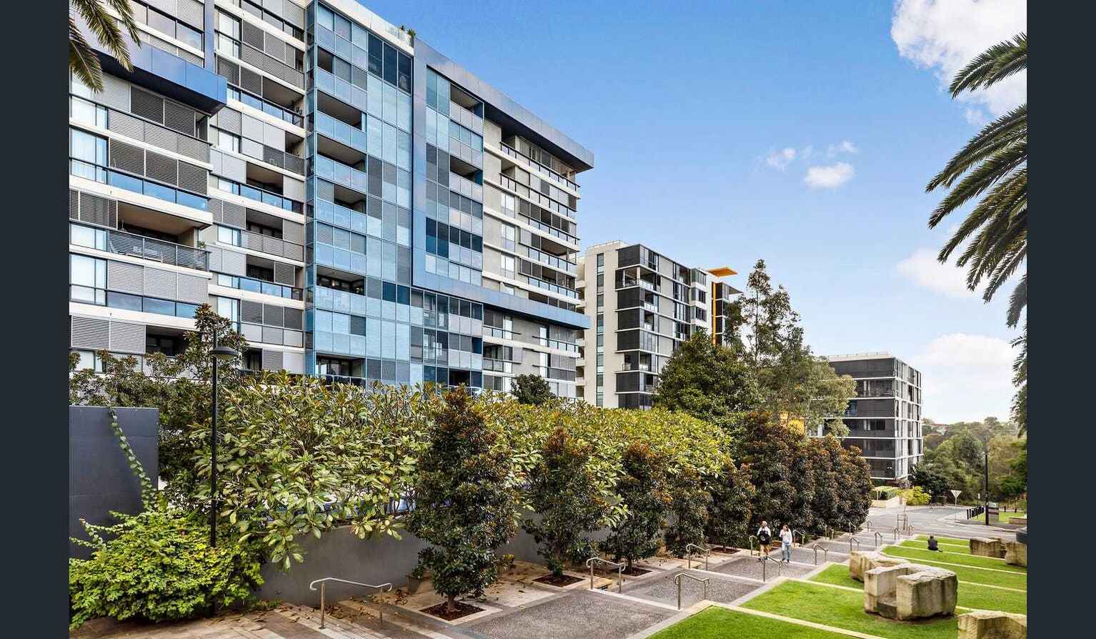 301/5 Sterling Circuit Camperdown