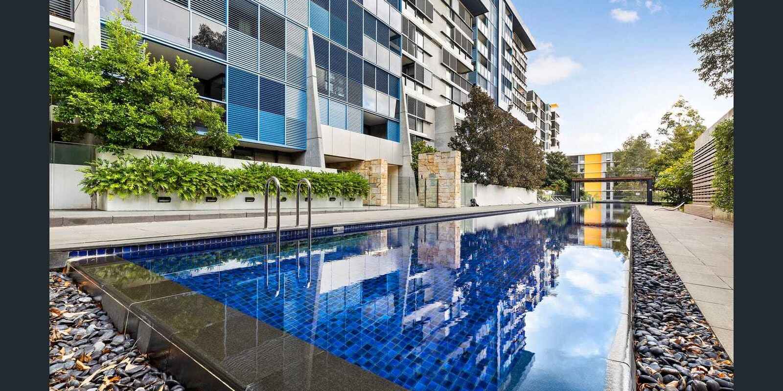 301/5 Sterling Circuit Camperdown